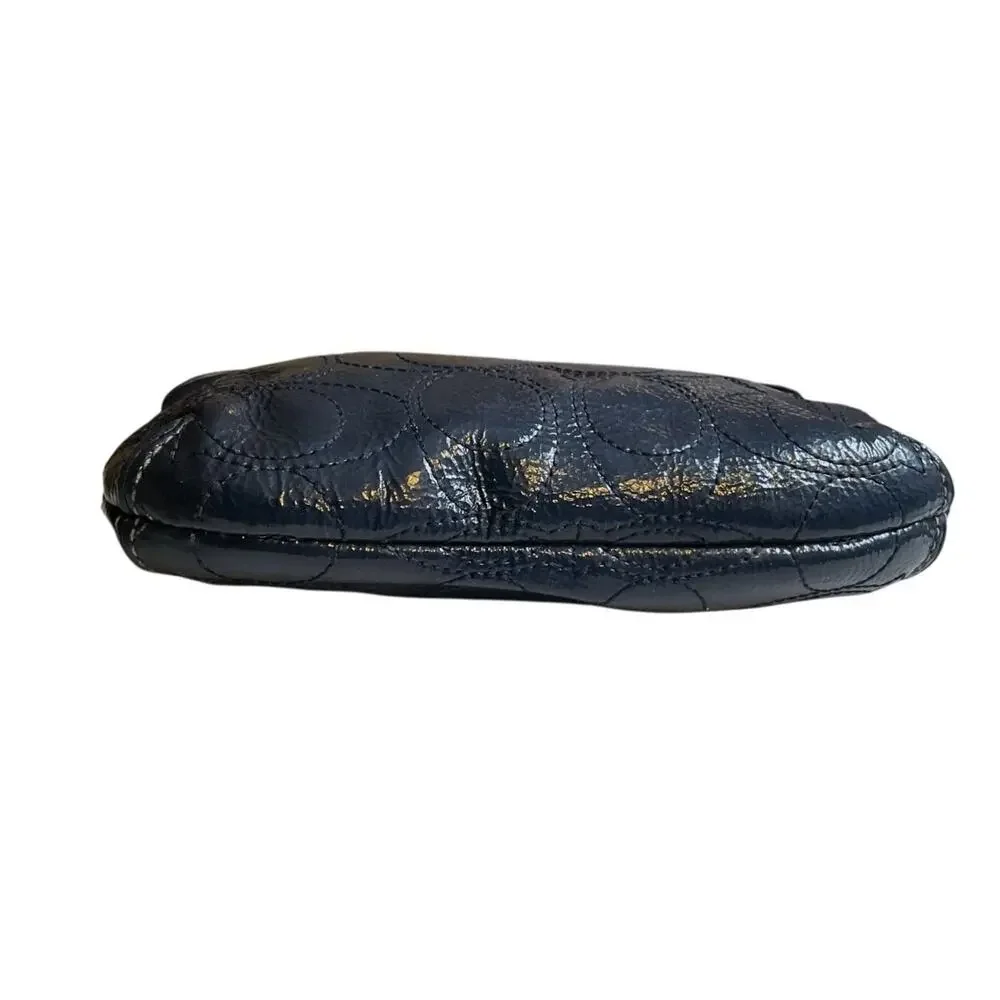 Coach Purse Dark‎ Blue Patent Leather Wristlet Clutch Eyelet Logo Zip Strap